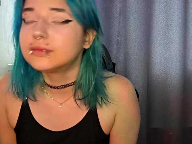 CatherynDowns live cam on BongaCams