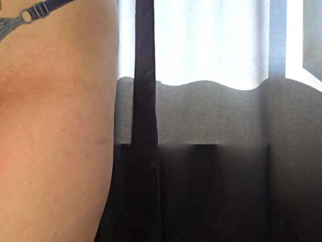 CatherynDowns live cam on BongaCams