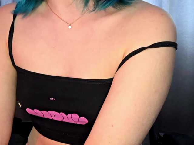CatherynDowns live cam on BongaCams