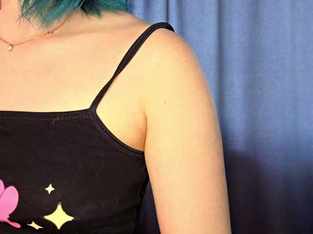 CatherynDowns live webcam show