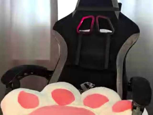 CatherynDowns live webcam show