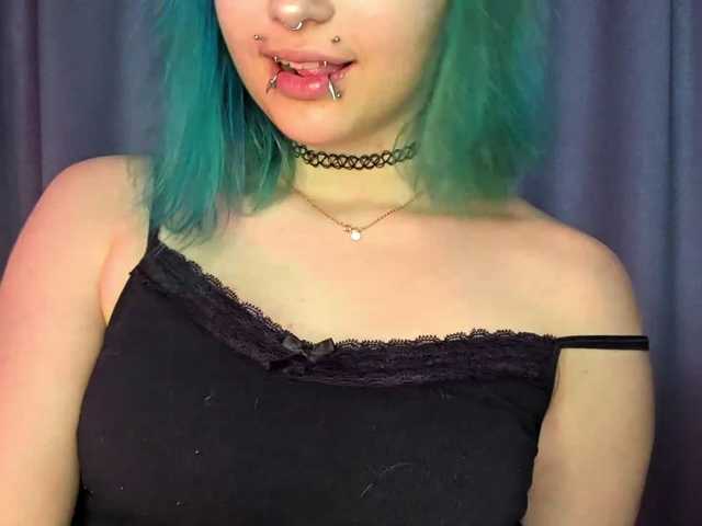 CatherynDowns live cam on BongaCams