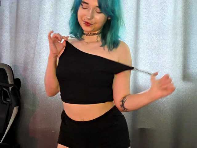 CatherynDowns live cam on BongaCams