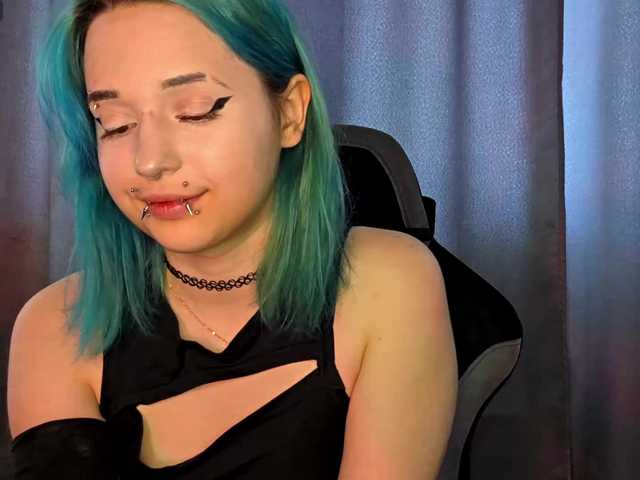 CatherynDowns live cam on BongaCams