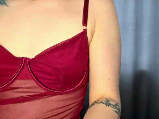 CatherynDowns live cam on BongaCams