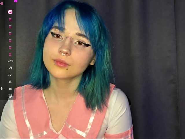 CatherynDowns live cam on BongaCams