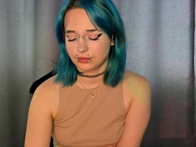 CatherynDowns live cam on BongaCams