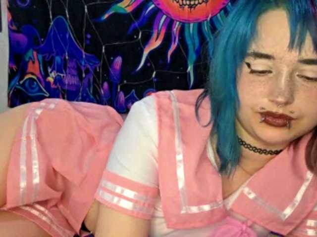 CatherynDowns live cam on BongaCams