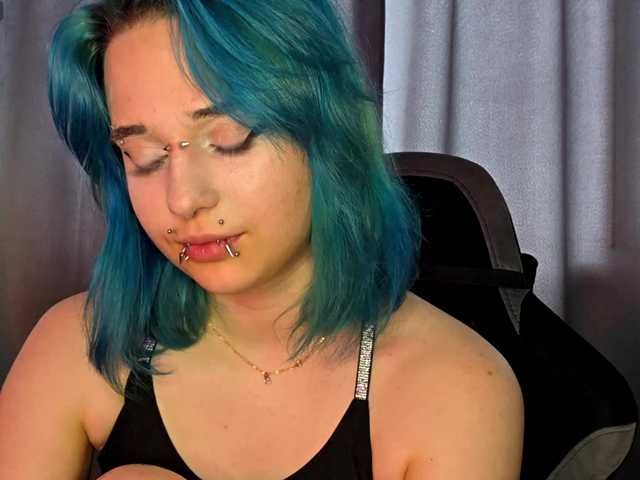 CatherynDowns live cam on BongaCams