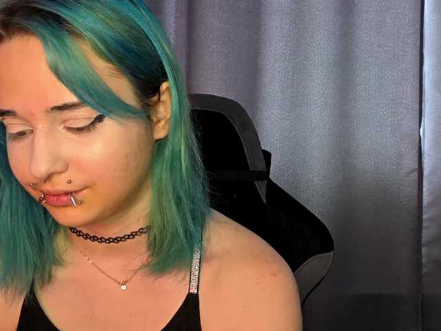 CatherynDowns live cam on BongaCams