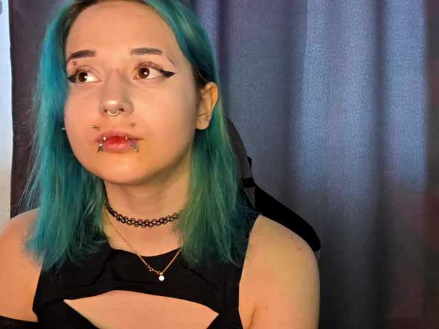 CatherynDowns live cam on BongaCams