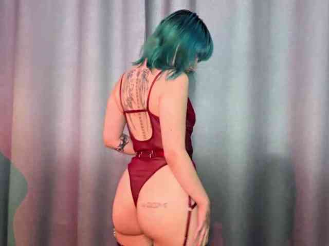 Model: CatherynDowns