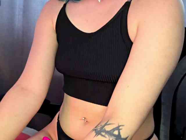 Model: CatherynDowns