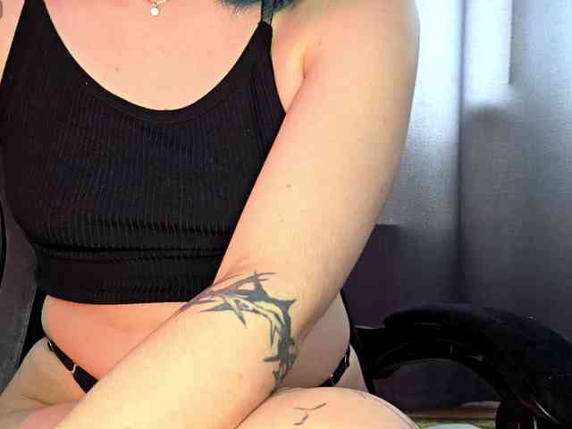 CatherynDowns webcam