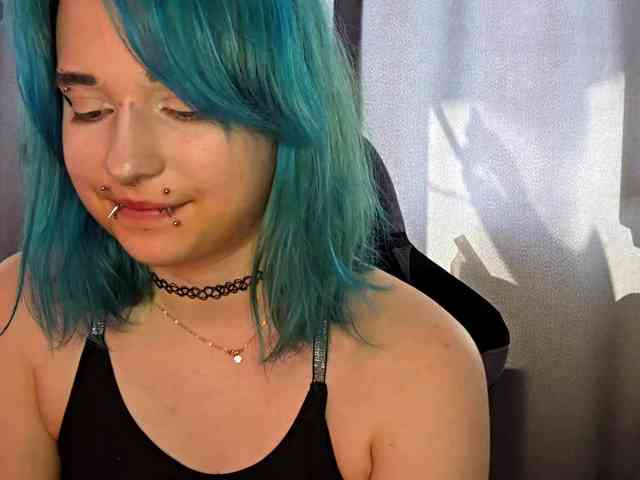 CatherynDowns Live Webcam on BongaCams