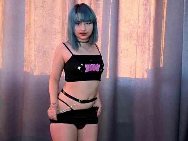 Model: CatherynDowns
