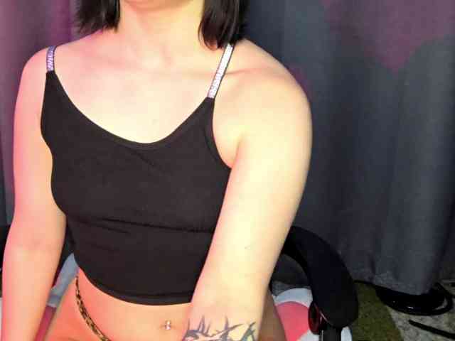 Model: CatherynDowns
