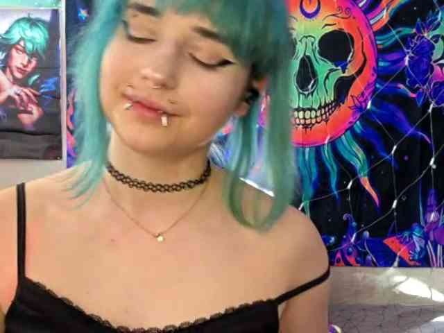 Model: CatherynDowns