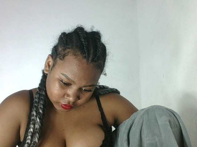 Triida live webcam show