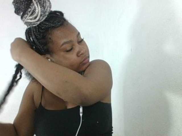 triida live sex show