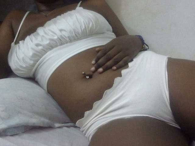 Kiki-malia live cam on BongaCams