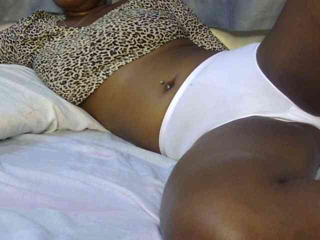 Kiki-malia Live Webcam on BongaCams