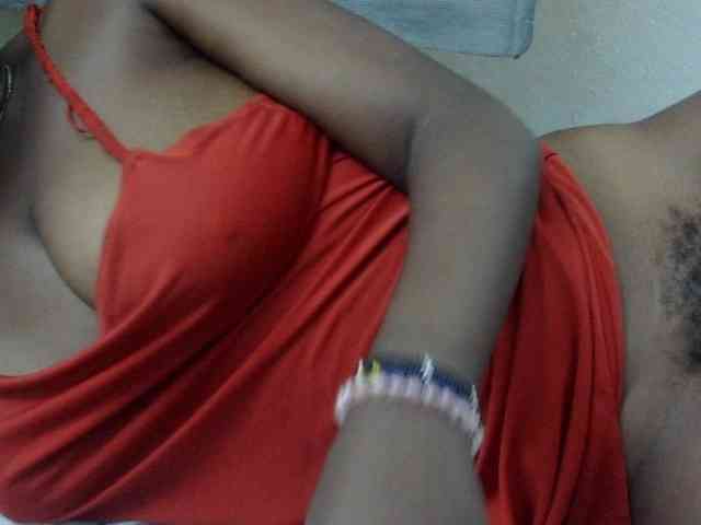 Kiki-malia Live Webcam on BongaCams