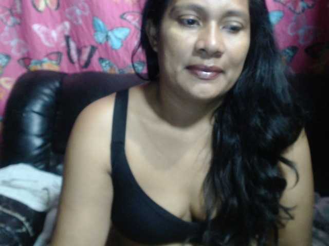 Canela-1 live cam on BongaCams