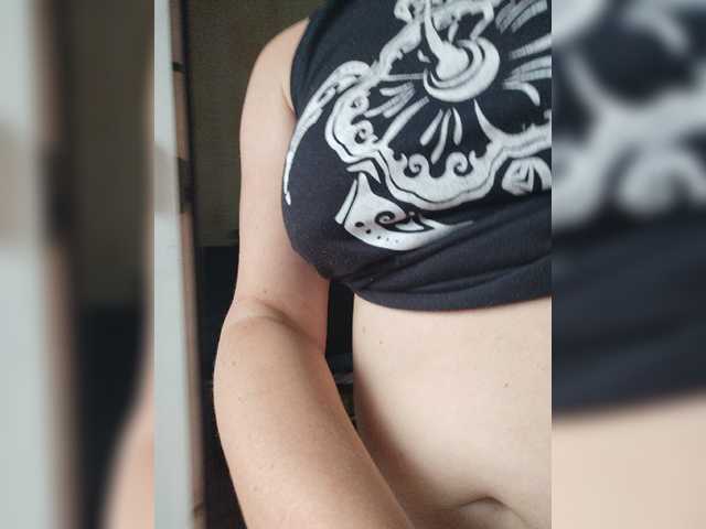 MySky23 live cam on BongaCams