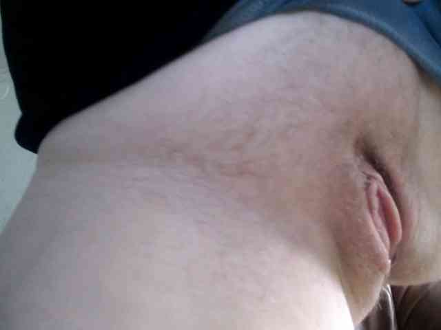 Mysky23's cam show statistics and live stream