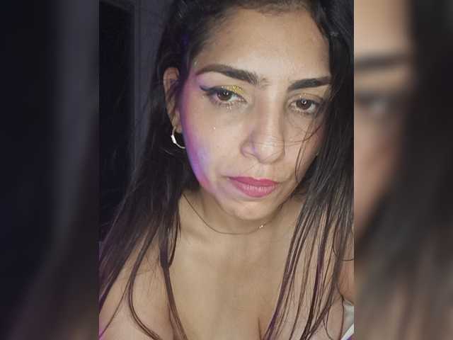 CaroLunahot live cam on BongaCams