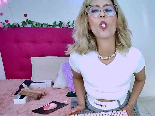 Sharlott-3 webcam
