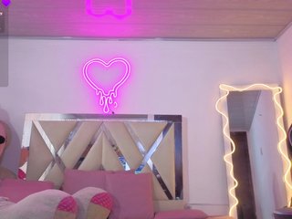 MILAH-TAY Porn Show