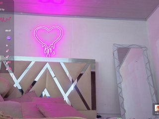 MILAH-TAY Porn Show
