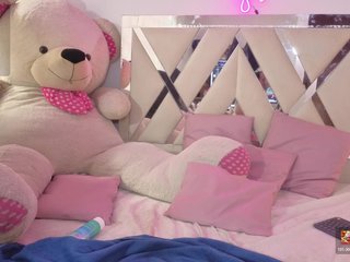MILAH-TAY Porn Show