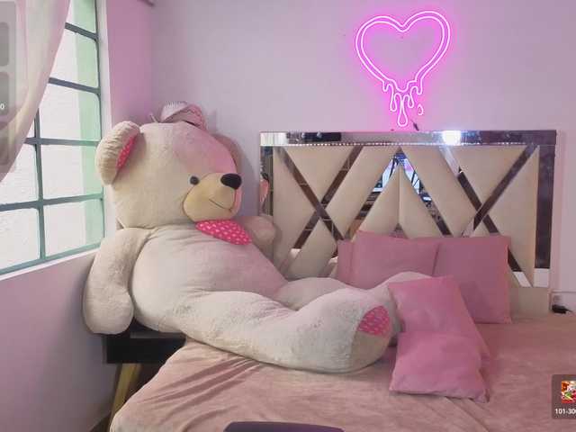 MILAH-TAY live webcam show