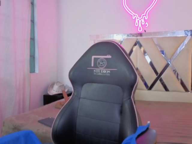 MILAH-TAY live cam on BongaCams