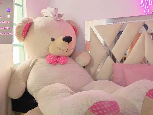 MILAH-TAY live cam on BongaCams
