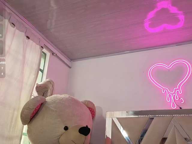 MILAH-TAY live cam on BongaCams