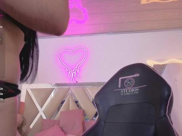 MILAH-TAY live webcam show