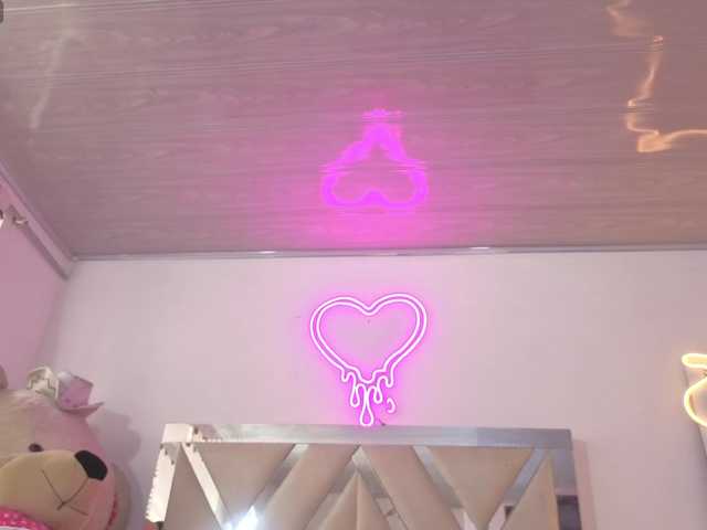 MILAH-TAY live cam on BongaCams