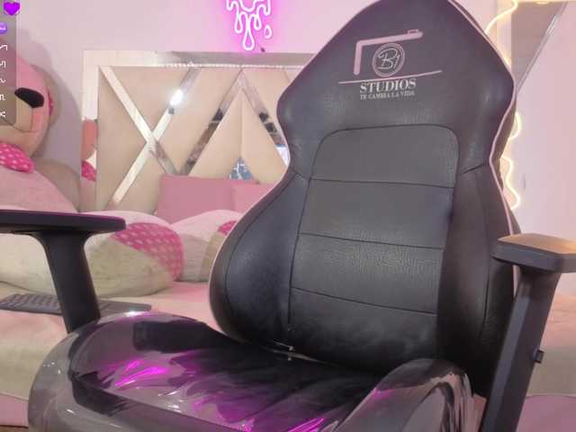 MILAH-TAY live cam on BongaCams