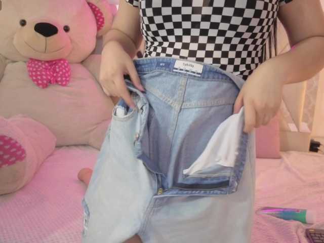 MILAH-TAY's BongaCams show and profile