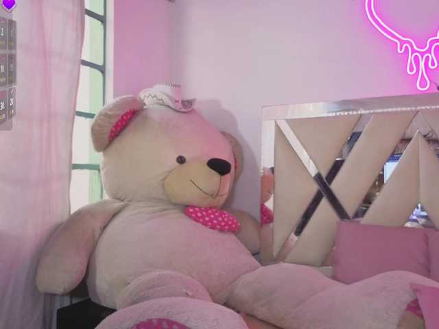 MILAH-TAY live cam on BongaCams