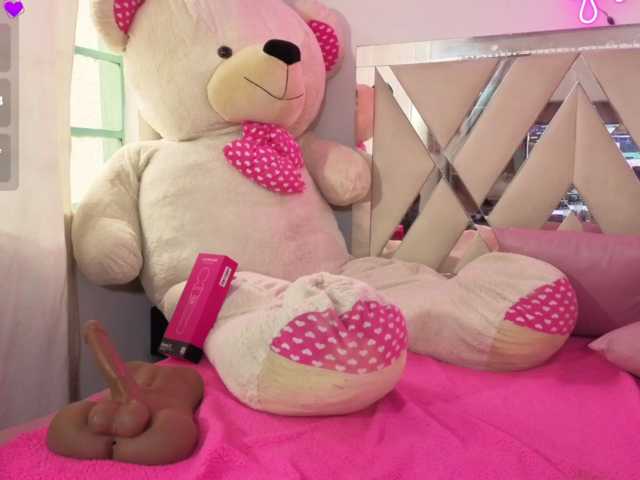 MILAH-TAY live cam on BongaCams