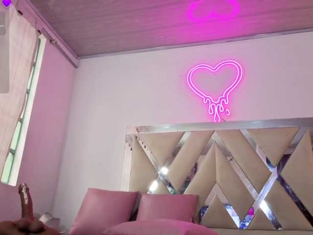 MILAH-TAY live cam on BongaCams