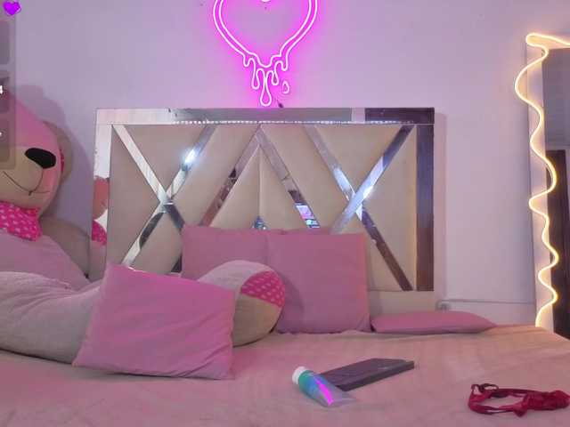 MILAH-TAY live cam on BongaCams