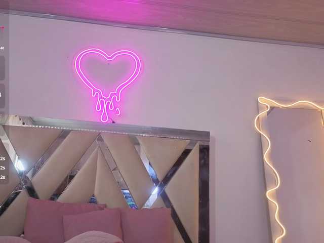 MILAH-TAY live webcam show