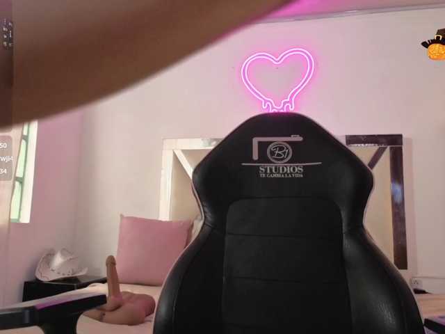 MILAH-TAY live cam on BongaCams