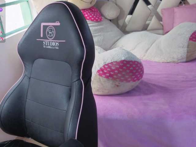 MILAH-TAY live cam on BongaCams